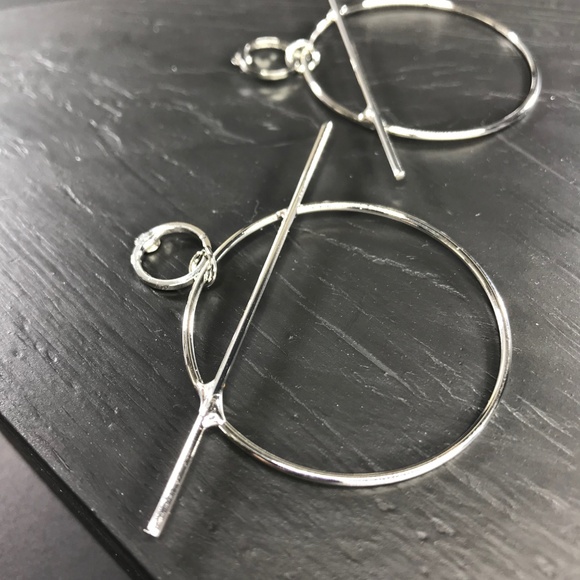 Geo Bar Hoops in Silver - Picture 2 of 3